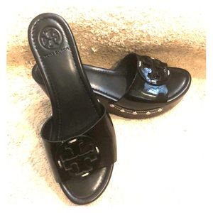 Tory Burch slides size 9 excellent condition